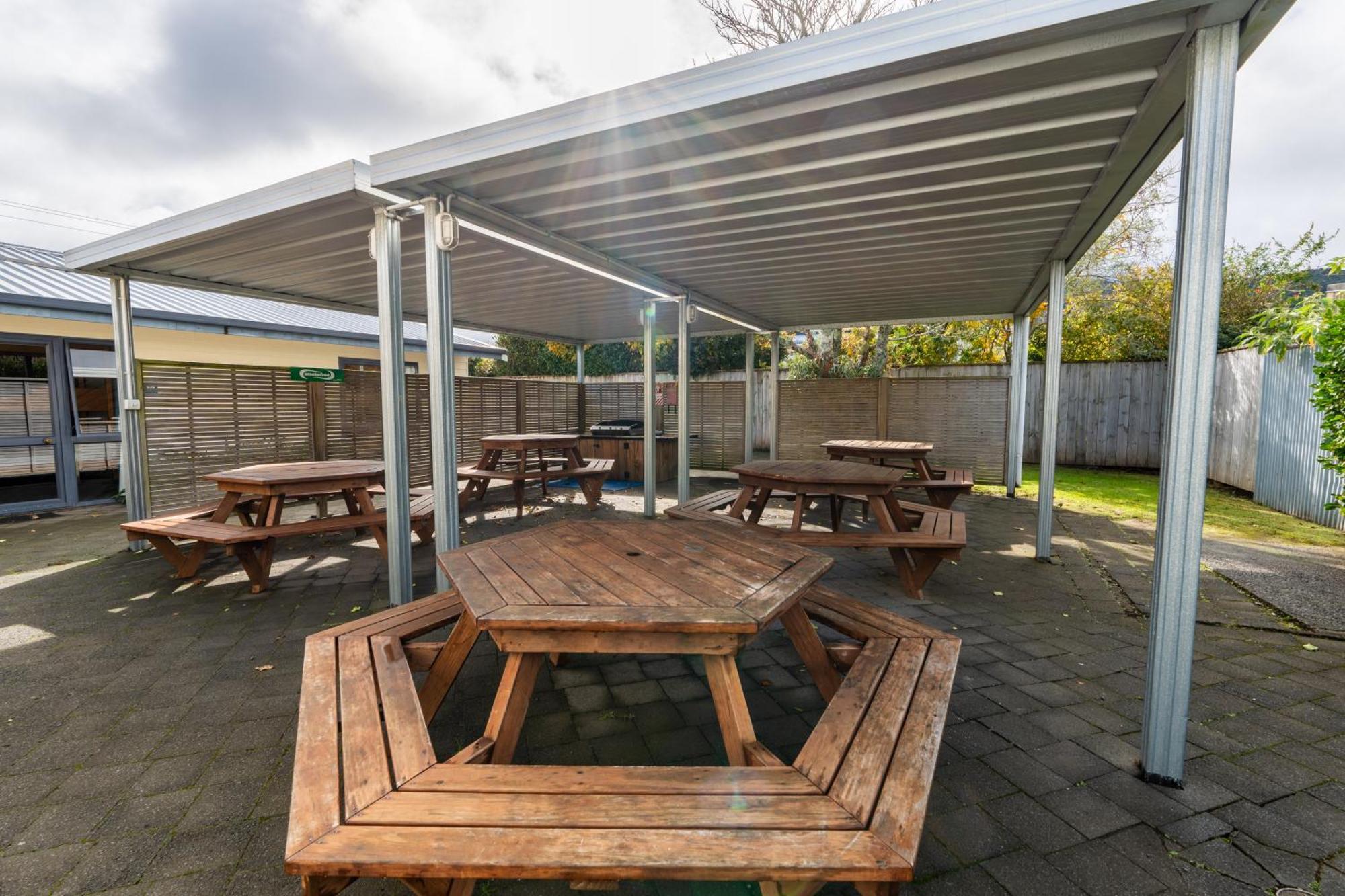 Coromandel TOP 10 Holiday Park Exterior foto