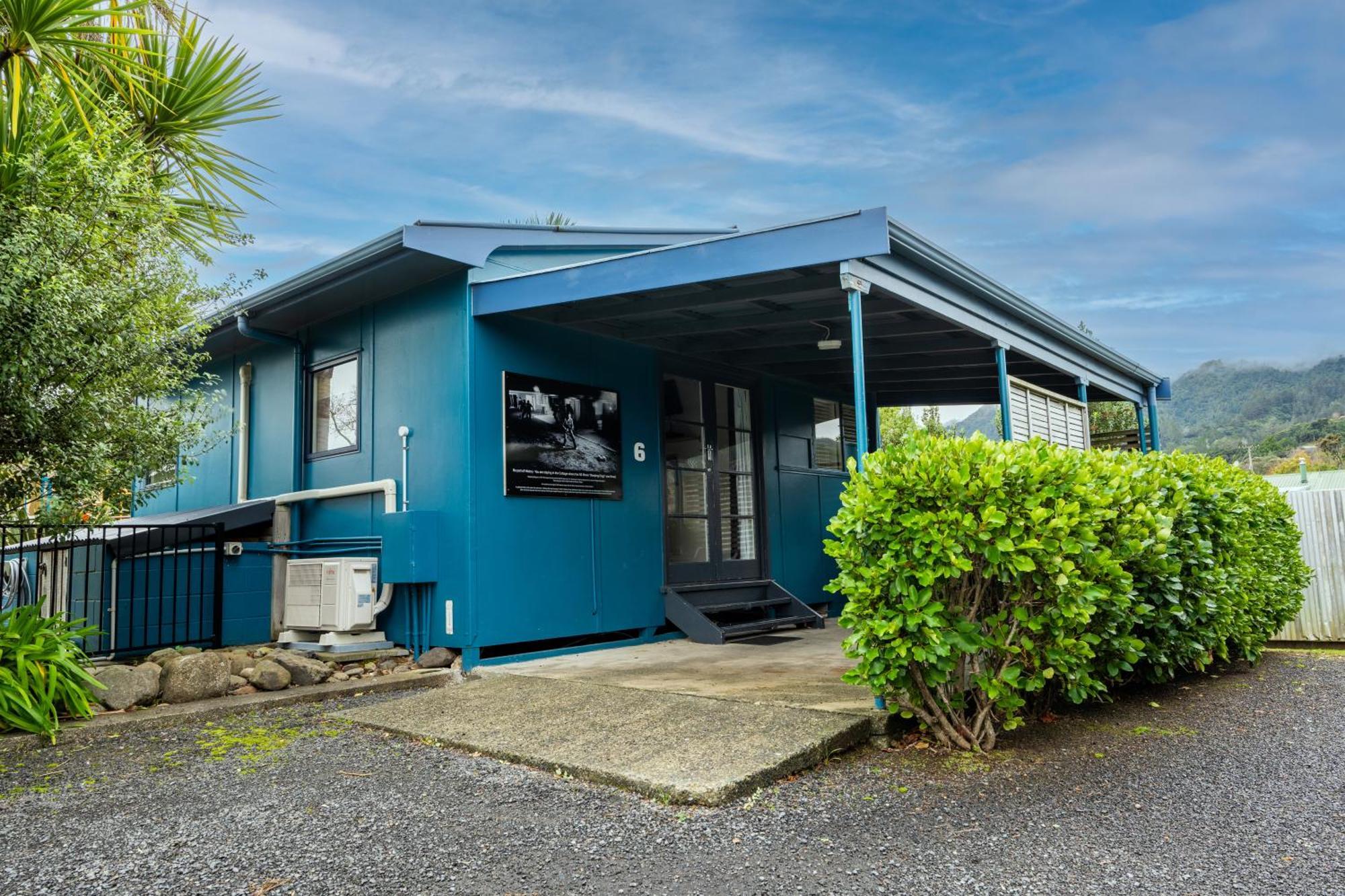 Coromandel TOP 10 Holiday Park Exterior foto