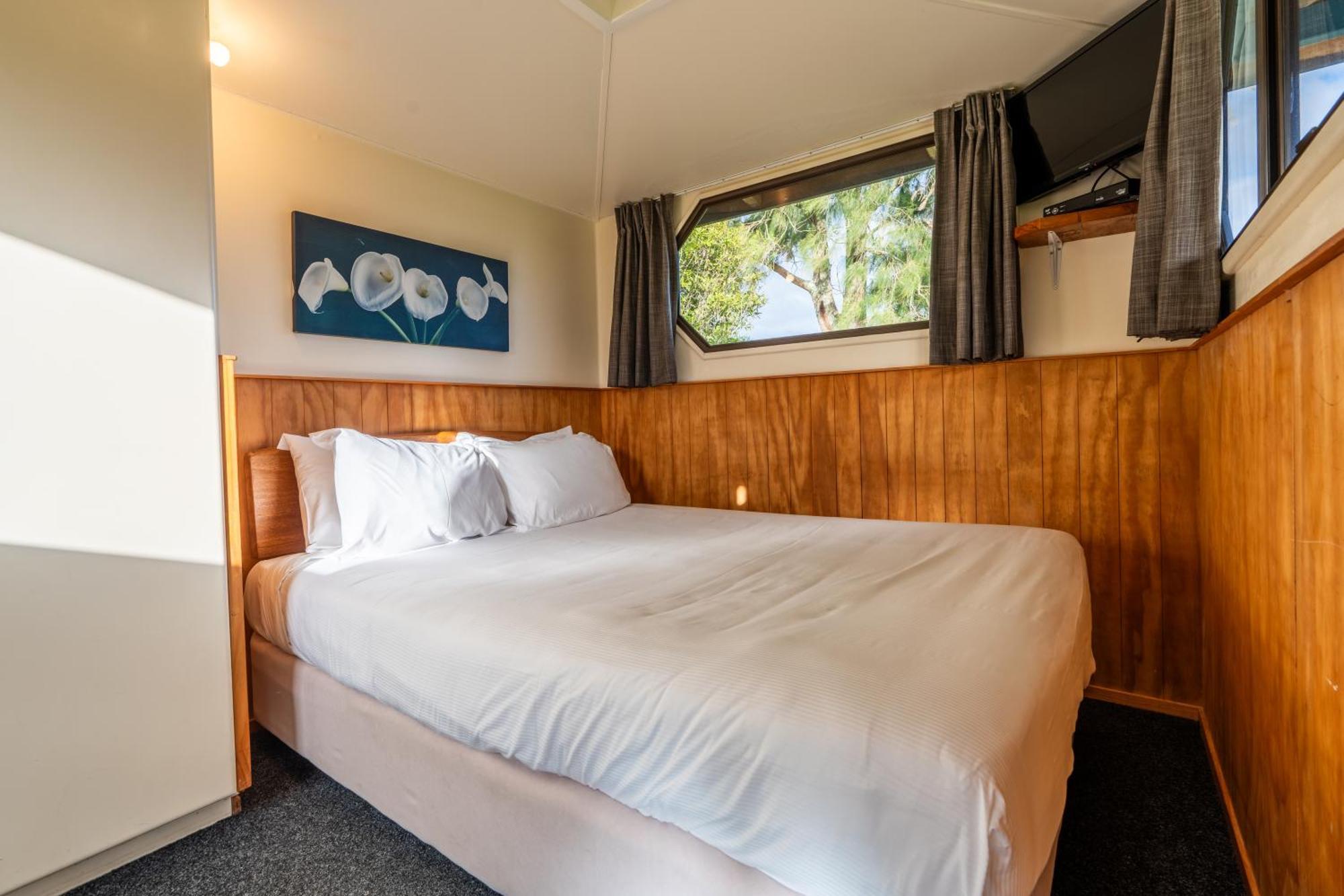 Coromandel TOP 10 Holiday Park Exterior foto