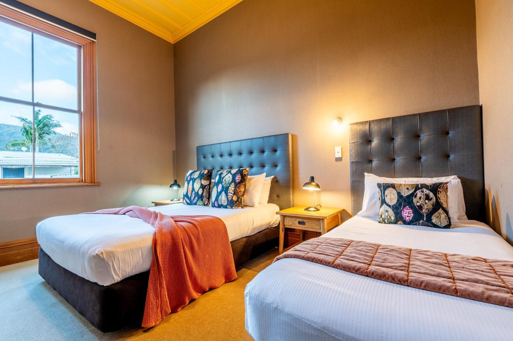 Coromandel TOP 10 Holiday Park Exterior foto